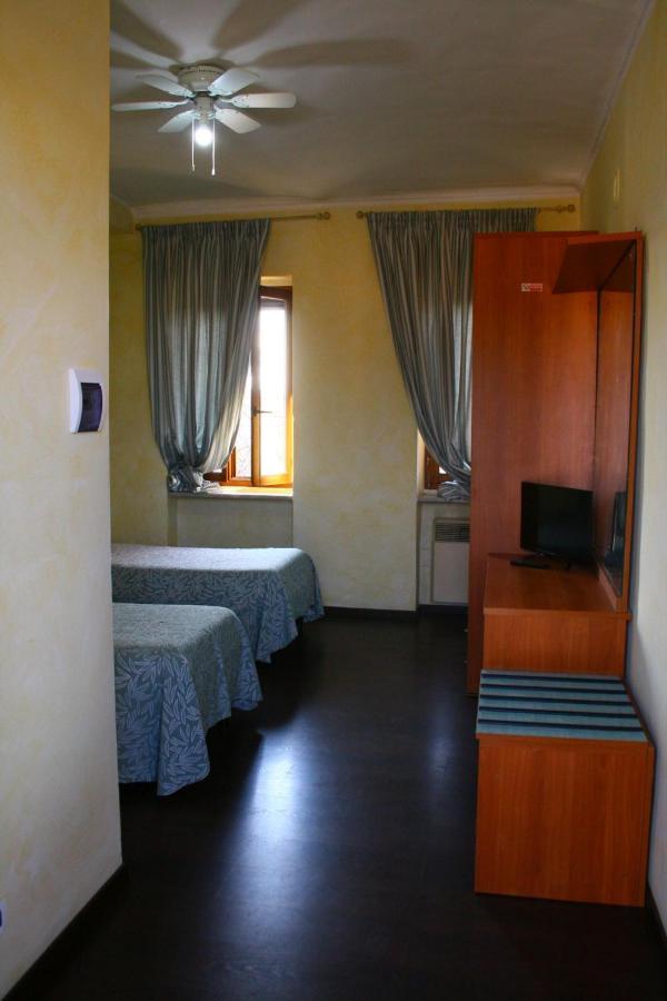 Albergo Vecchio Pavone Borgaro Torinese Buitenkant foto