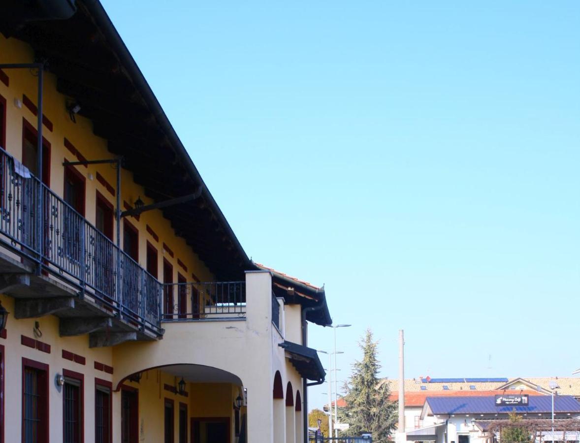 Albergo Vecchio Pavone Borgaro Torinese Buitenkant foto