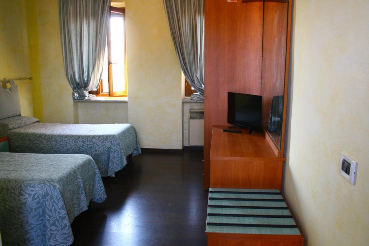 Albergo Vecchio Pavone Borgaro Torinese Buitenkant foto